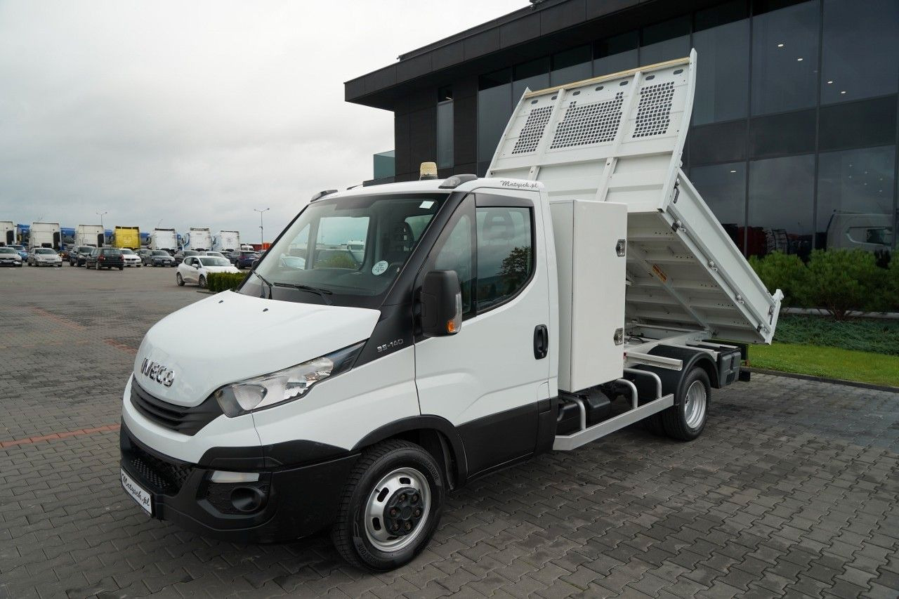 Iveco 35-140 / WYWROTKA TYLNOZSYPOWA / BLIŹNIAK / SKRZ - Autoutilitară basculantă: Foto 2 Iveco 35-140 / WYWROTKA TYLNOZSYPOWA / BLIŹNIAK / SKRZ - Autoutilitară basculantă: Foto 2