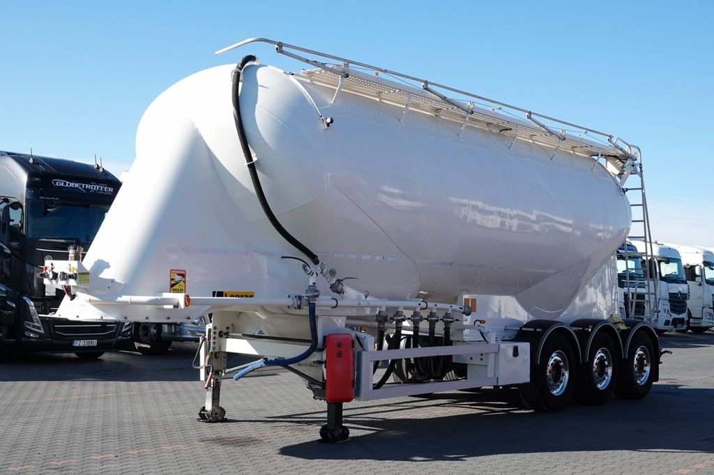 Legras CEMENTONACZEPA / 3 KOMORY / 38 000 L / SILOS Legras CEMENTONACZEPA / 3 KOMORY / 38 000 L / SILOS - Semiremorcă siloz: Foto 1 Legras CEMENTONACZEPA / 3 KOMORY / 38 000 L / SILOS Legras CEMENTONACZEPA / 3 KOMORY / 38 000 L / SILOS - Semiremorcă siloz: Foto 1