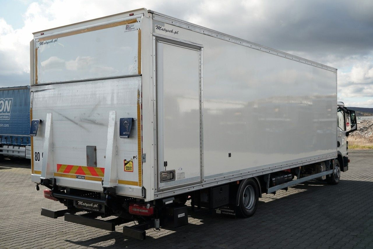 MAN TGL 12.250 / SOLÓWKA / KONTENER 8 M / WINDA / BO - Camion furgon: Foto 4 MAN TGL 12.250 / SOLÓWKA / KONTENER 8 M / WINDA / BO - Camion furgon: Foto 4