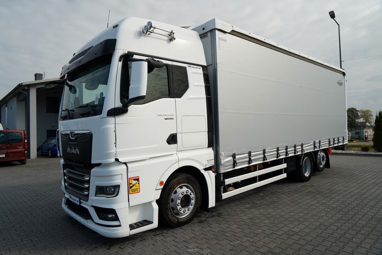 MAN TGX 26.470 / 6x2 / FIRANKA / SOLÓWKA / 6x2 / 12 - Camion cu prelată: Foto 2 MAN TGX 26.470 / 6x2 / FIRANKA / SOLÓWKA / 6x2 / 12 - Camion cu prelată: Foto 2