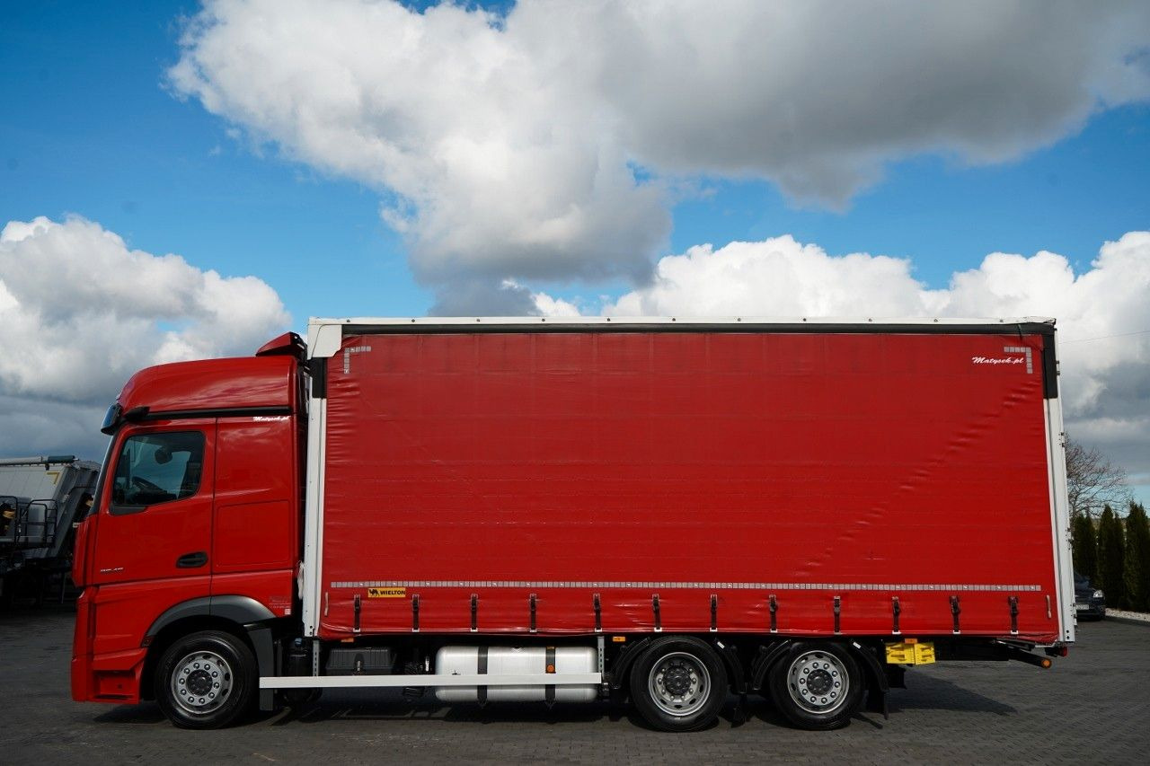 Mercedes-Benz ACTROS 2545 / SOLÓWKA  / 6x2 / OŚ PODNOSZONA / B - Camion cu prelată: Foto 2 Mercedes-Benz ACTROS 2545 / SOLÓWKA  / 6x2 / OŚ PODNOSZONA / B - Camion cu prelată: Foto 2