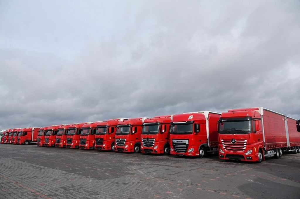 Mercedes-Benz ACTROS 2548/JUMBO TRUCK 120 M3/VEHICULAR/I-COOL - Camion cu prelată: Foto 2 Mercedes-Benz ACTROS 2548/JUMBO TRUCK 120 M3/VEHICULAR/I-COOL - Camion cu prelată: Foto 2