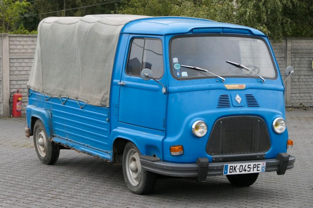 Renault R 21 ESTAFETTE 1000 / OLDTIMER Renault R 21 ESTAFETTE 1000 / OLDTIMER - Microbuz, Transport persoane: Foto 2 Renault R 21 ESTAFETTE 1000 / OLDTIMER Renault R 21 ESTAFETTE 1000 / OLDTIMER - Microbuz, Transport persoane: Foto 2
