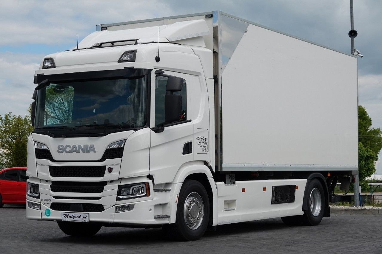 Scania P 280 / 4x2 / CHŁODNIA -6,2 M / AGREGAT FRIGO BL - Camion furgon: Foto 1 Scania P 280 / 4x2 / CHŁODNIA -6,2 M / AGREGAT FRIGO BL - Camion furgon: Foto 1