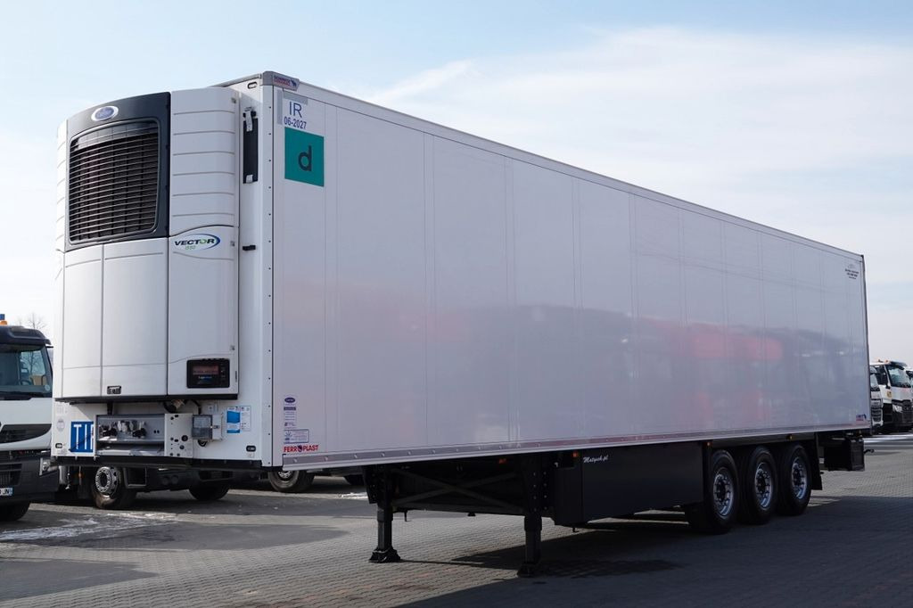 Schmitz Cargobull CHŁODNIA / 2021 ROK / OŚ PODNOSZONA - Semiremorcă frigider: Foto 2 Schmitz Cargobull CHŁODNIA / 2021 ROK / OŚ PODNOSZONA - Semiremorcă frigider: Foto 2