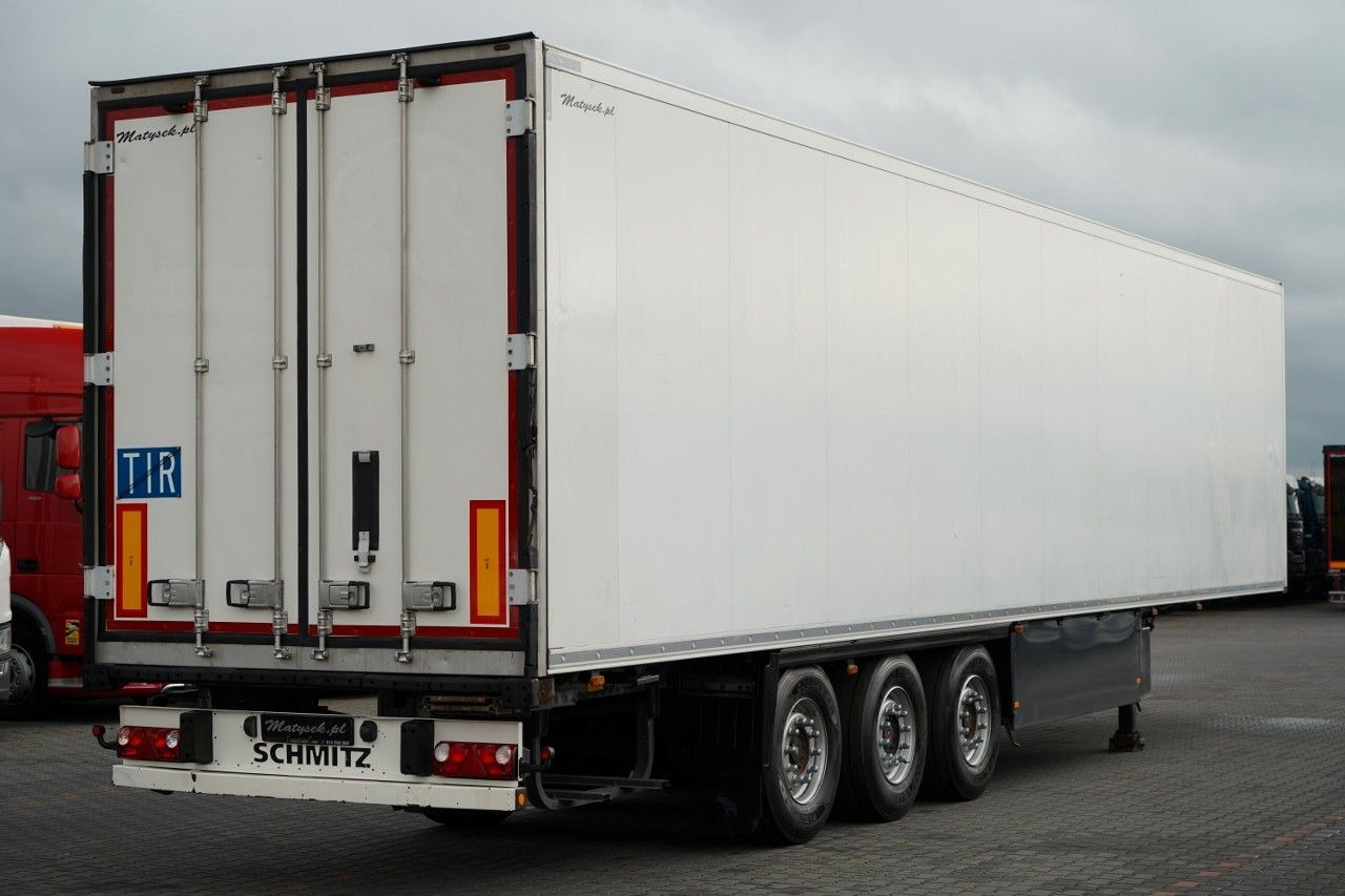 Schmitz Cargobull CHŁODNIA / THERMO KING SLX 300 / HAKÓWKA / HAKOW - Semiremorcă frigider: Foto 4 Schmitz Cargobull CHŁODNIA / THERMO KING SLX 300 / HAKÓWKA / HAKOW - Semiremorcă frigider: Foto 4