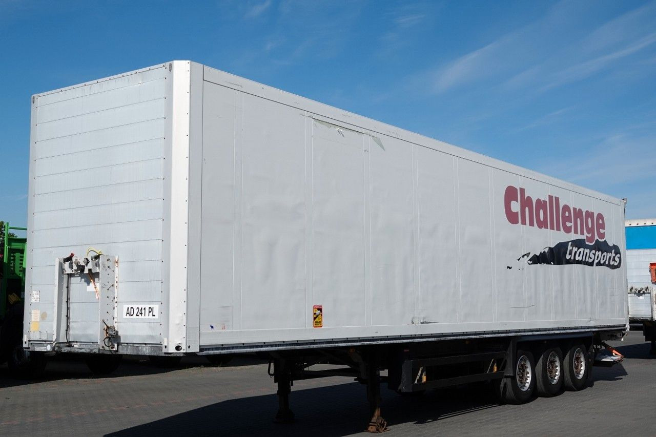 Schmitz Cargobull KONTENER KOFFER / WINDA MBB / SAF / SPROWADZONA - Semiremorcă frigider: Foto 2 Schmitz Cargobull KONTENER KOFFER / WINDA MBB / SAF / SPROWADZONA - Semiremorcă frigider: Foto 2