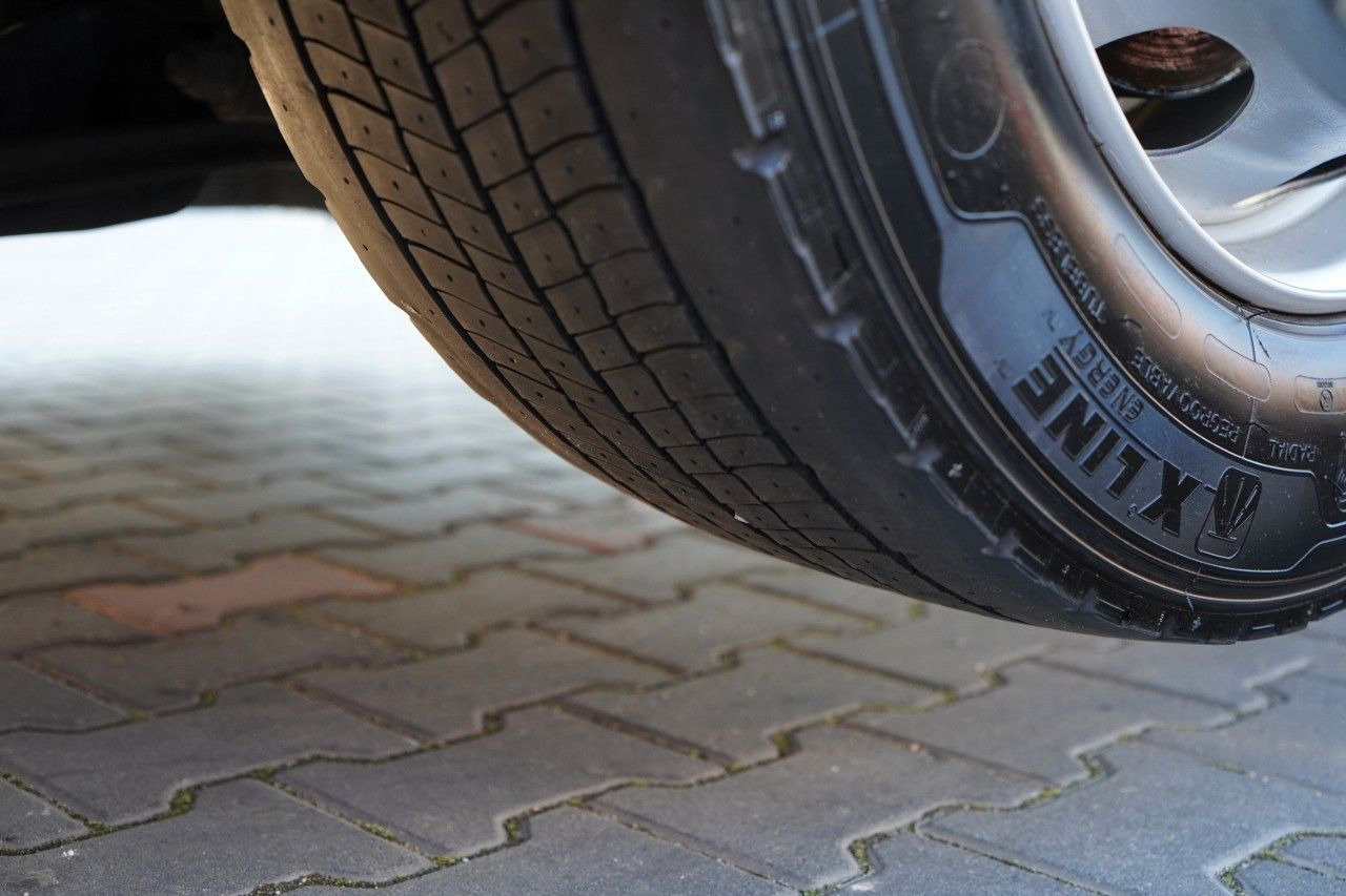 Camion cu prelată Volvo FH 460 / ZESTAW TANDEM / 120 M3 / PRZEJAZDOWY /: Foto 30 Camion cu prelată Volvo FH 460 / ZESTAW TANDEM / 120 M3 / PRZEJAZDOWY /: Foto 30