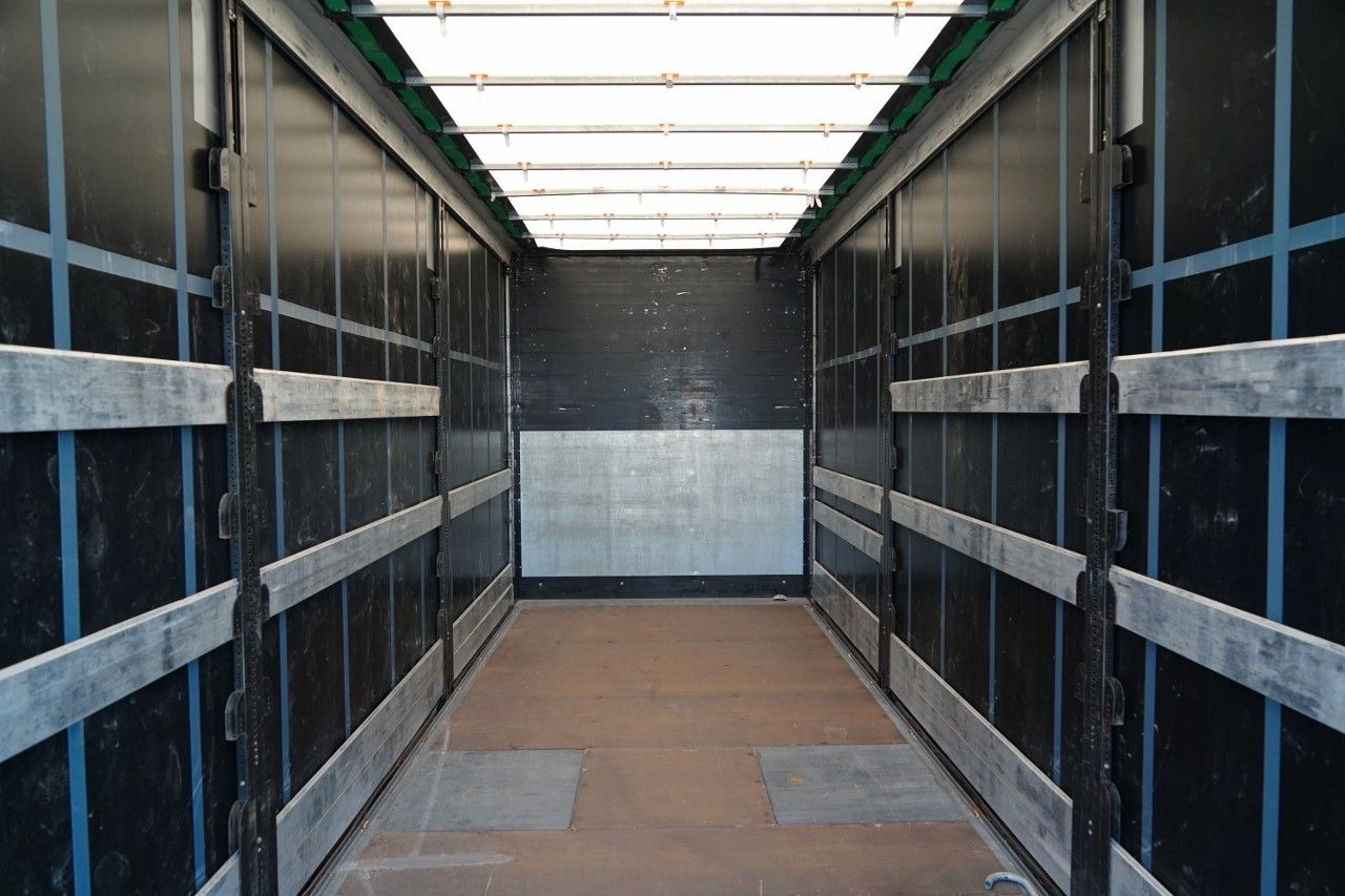 Camion cu prelată Volvo FH 460 / ZESTAW TANDEM / 120 M3 / PRZEJAZDOWY /: Foto 24 Camion cu prelată Volvo FH 460 / ZESTAW TANDEM / 120 M3 / PRZEJAZDOWY /: Foto 24