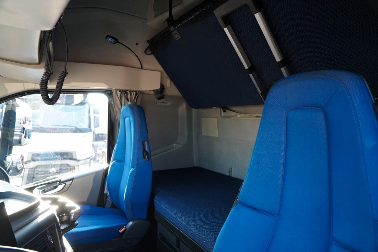 Camion cu prelată Volvo FH 460 / ZESTAW TANDEM / 120 M3 / PRZEJAZDOWY /: Foto 37 Camion cu prelată Volvo FH 460 / ZESTAW TANDEM / 120 M3 / PRZEJAZDOWY /: Foto 37