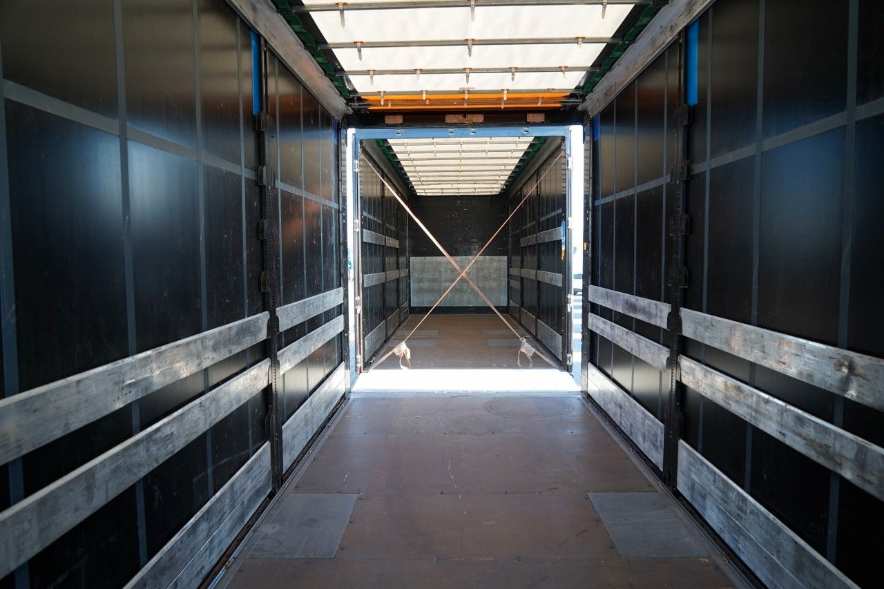 Camion cu prelată Volvo FH 460 / ZESTAW TANDEM / 120 M3 / PRZEJAZDOWY /: Foto 26 Camion cu prelată Volvo FH 460 / ZESTAW TANDEM / 120 M3 / PRZEJAZDOWY /: Foto 26