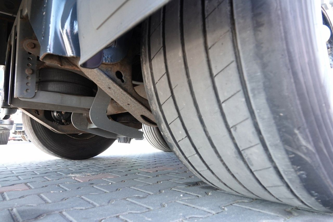 Semiremorcă prelată nou Wielton FIRANKA MEGA / LOWDECK / OŚ PODNOSZONA / DACH PO: Foto 15 Semiremorcă prelată nou Wielton FIRANKA MEGA / LOWDECK / OŚ PODNOSZONA / DACH PO: Foto 15