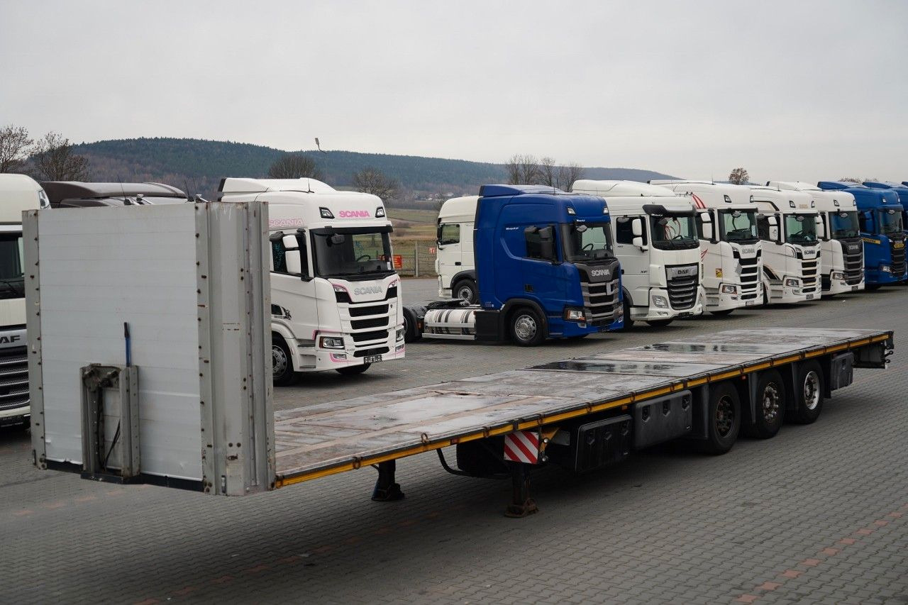 ZASŁAW PLATFORMA NISKOPODWOZIOWA + HAKI PODKONTENERY - Semiremorcă platformă: Foto 4 ZASŁAW PLATFORMA NISKOPODWOZIOWA + HAKI PODKONTENERY - Semiremorcă platformă: Foto 4