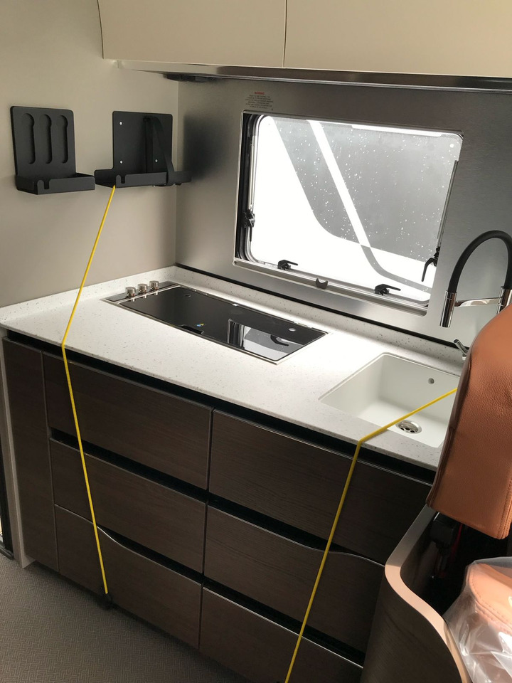 ADRIA Super Sonic 890 LC - Autorulotă integrată: Foto 5 ADRIA Super Sonic 890 LC - Autorulotă integrată: Foto 5