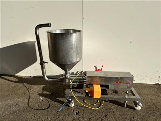 Winyard Midi MKII Depositor - Utilaj pentru industria alimentara: Foto 1 Winyard Midi MKII Depositor - Utilaj pentru industria alimentara: Foto 1