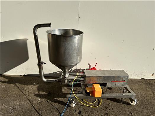 Winyard Midi MKII Depositor - Utilaj pentru industria alimentara: Foto 3 Winyard Midi MKII Depositor - Utilaj pentru industria alimentara: Foto 3