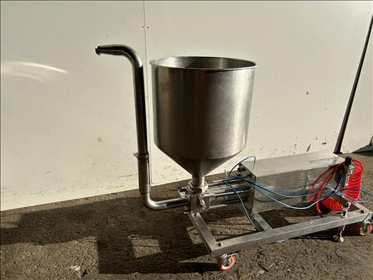 Winyard Midi MKII Depositor - Utilaj pentru industria alimentara: Foto 3 Winyard Midi MKII Depositor - Utilaj pentru industria alimentara: Foto 3