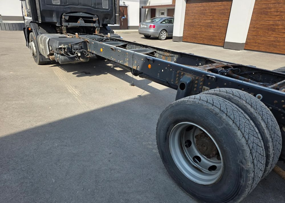 Iveco EUROCARGO 160E28  RAMA DO ZABUDOWY/  LAWETA / MANUAL / - Camion cu prelată: Foto 5 Iveco EUROCARGO 160E28  RAMA DO ZABUDOWY/  LAWETA / MANUAL / - Camion cu prelată: Foto 5
