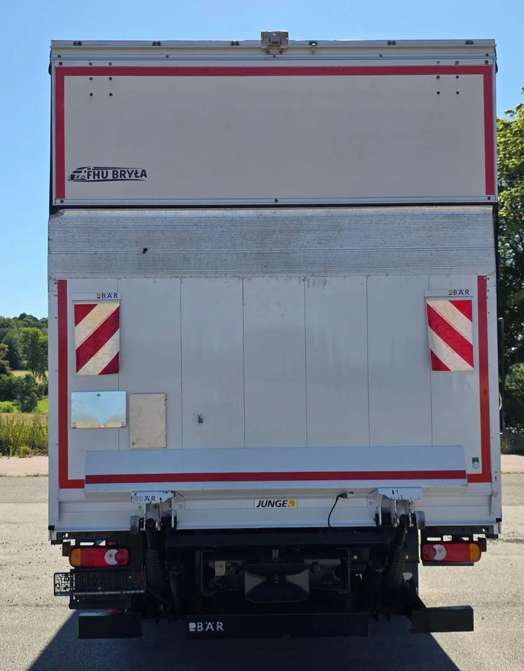 Iveco EUROCARGO 160E320/FIRANKA/WINDA/AUTOMAT/NISKI PRZEBIEG/E6/SPROWADZONY/PIERWSZY WŁAŚCICIEL - Camion cu prelată: Foto 5 Iveco EUROCARGO 160E320/FIRANKA/WINDA/AUTOMAT/NISKI PRZEBIEG/E6/SPROWADZONY/PIERWSZY WŁAŚCICIEL - Camion cu prelată: Foto 5