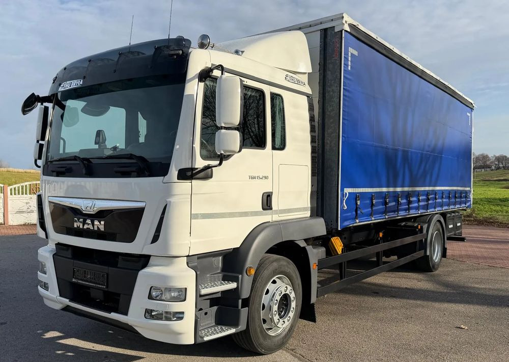 MAN TGM 15.290 / FIRANKA / 2016R / KLIMA POSTOJOWA /SPROWADZONY/ 8T ŁADOWNOŚĆ / 17 PALET / E6 / WINDA / - Camion cu prelată: Foto 1 MAN TGM 15.290 / FIRANKA / 2016R / KLIMA POSTOJOWA /SPROWADZONY/ 8T ŁADOWNOŚĆ / 17 PALET / E6 / WINDA / - Camion cu prelată: Foto 1