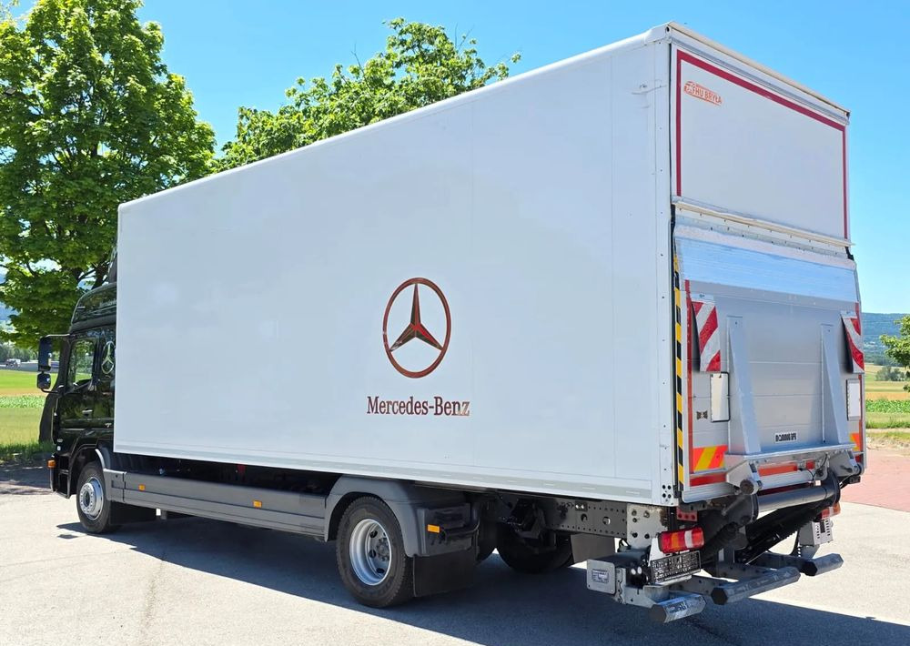 Mercedes-Benz ATEGO 1527/1530/IZOTERMA/WINDA/SPROWADZONY/E6/PIERWSZY WŁAŚCICIEL/AUTOMAT/18EURO PALET/STAN BARDZO DOBRY - Camion frigider: Foto 3 Mercedes-Benz ATEGO 1527/1530/IZOTERMA/WINDA/SPROWADZONY/E6/PIERWSZY WŁAŚCICIEL/AUTOMAT/18EURO PALET/STAN BARDZO DOBRY - Camion frigider: Foto 3