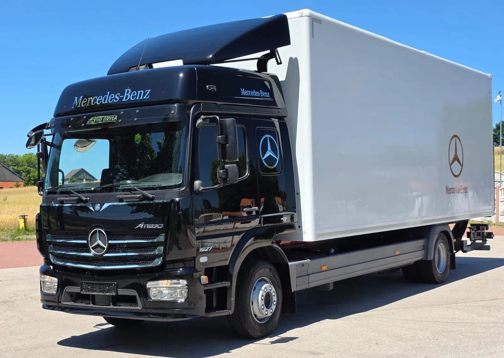 Mercedes-Benz ATEGO 1527/1530/IZOTERMA/WINDA/SPROWADZONY/E6/PIERWSZY WŁAŚCICIEL/AUTOMAT/18EURO PALET/STAN BARDZO DOBRY - Camion frigider: Foto 1 Mercedes-Benz ATEGO 1527/1530/IZOTERMA/WINDA/SPROWADZONY/E6/PIERWSZY WŁAŚCICIEL/AUTOMAT/18EURO PALET/STAN BARDZO DOBRY - Camion frigider: Foto 1