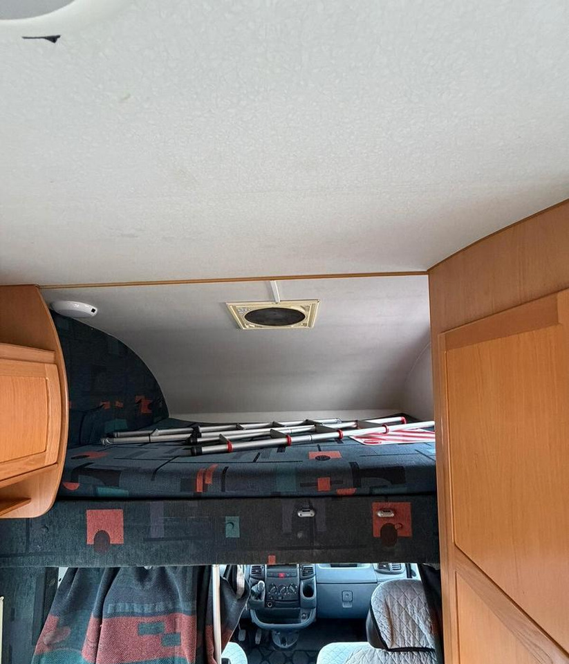 Mclouis MC LOUIS GLEN 430 - Autorulotă alkov: Foto 4 Mclouis MC LOUIS GLEN 430 - Autorulotă alkov: Foto 4