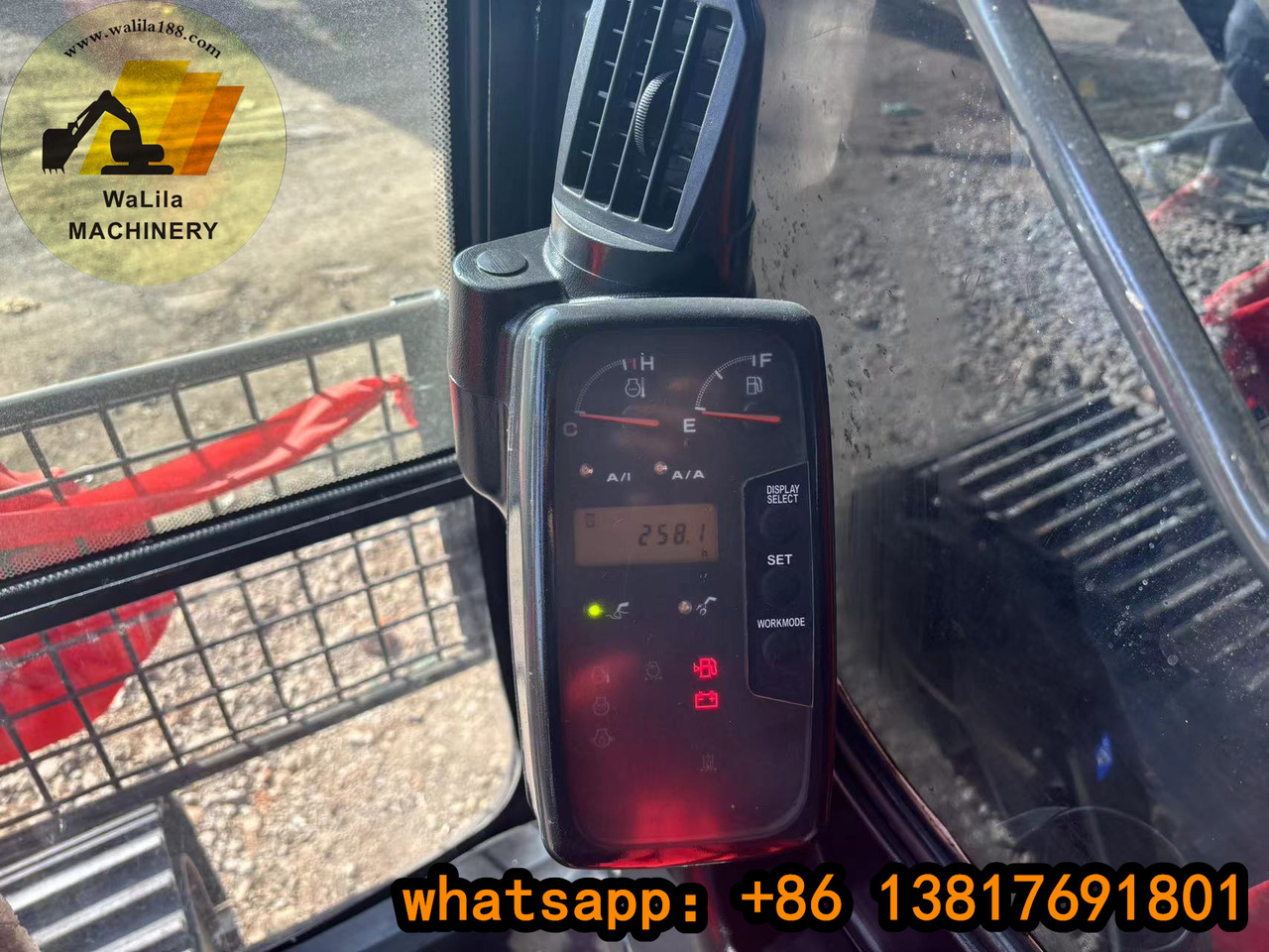 Hitachi ZX200-3G Hitachi zx200 zx200-3G - Excavator pe şenile: Foto 4 Hitachi ZX200-3G Hitachi zx200 zx200-3G - Excavator pe şenile: Foto 4