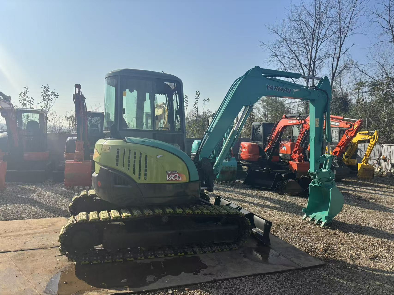 YANMAR VIO40 - Mini excavator: Foto 1 YANMAR VIO40 - Mini excavator: Foto 1