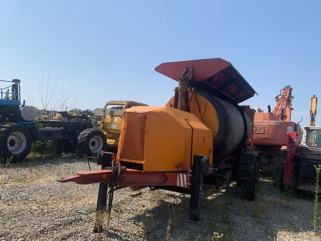 Bagela BF60/25 - Maşină de asfaltat: Foto 3 Bagela BF60/25 - Maşină de asfaltat: Foto 3