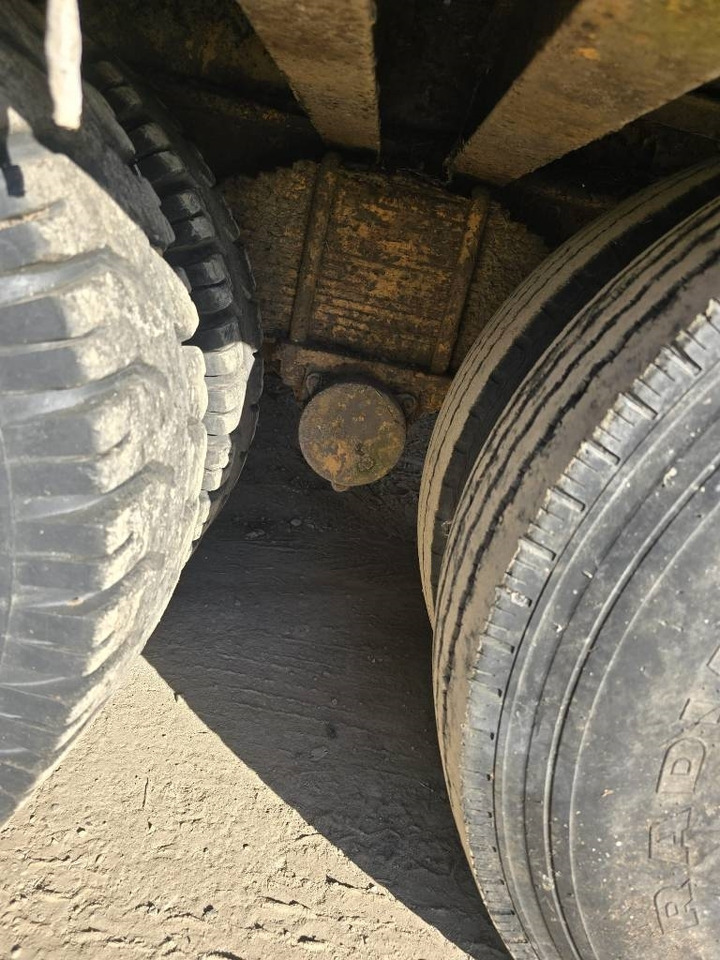 Bertoja 3 - Semiremorcă transport agabaritic: Foto 3 Bertoja 3 - Semiremorcă transport agabaritic: Foto 3