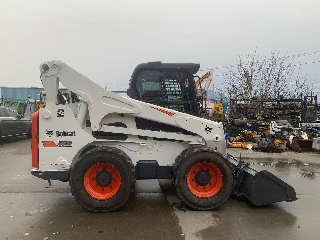 Bobcat S 850 - Mini încărcător: Foto 5 Bobcat S 850 - Mini încărcător: Foto 5