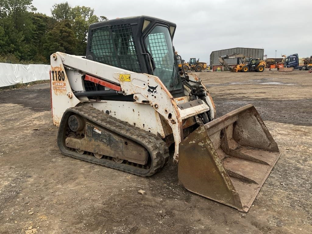 Bobcat T 180 - Mini încărcător: Foto 5 Bobcat T 180 - Mini încărcător: Foto 5
