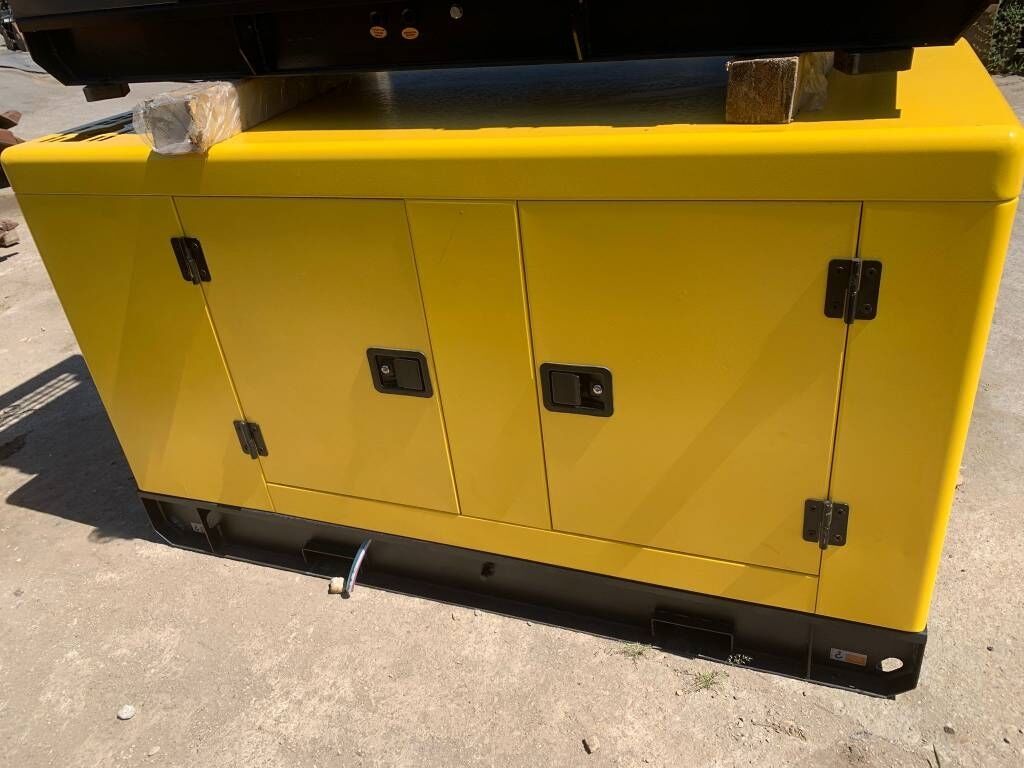 Compal VG-R30 Compal VG-R30 - Generator electric: Foto 2 Compal VG-R30 Compal VG-R30 - Generator electric: Foto 2