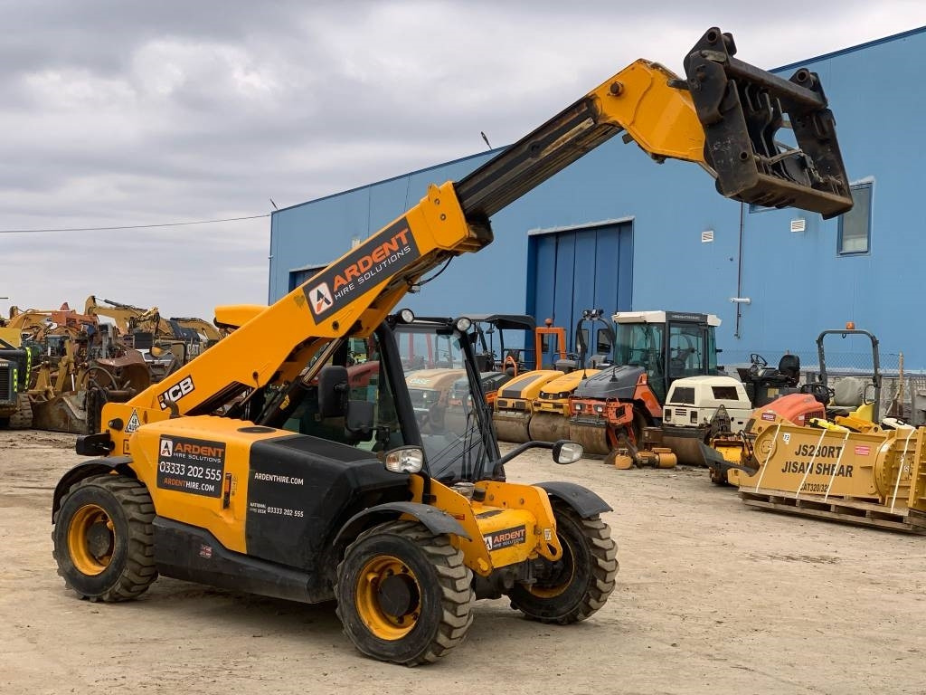 JCB 525-60 HI VIZ - Stivuitor telescopic: Foto 1 JCB 525-60 HI VIZ - Stivuitor telescopic: Foto 1