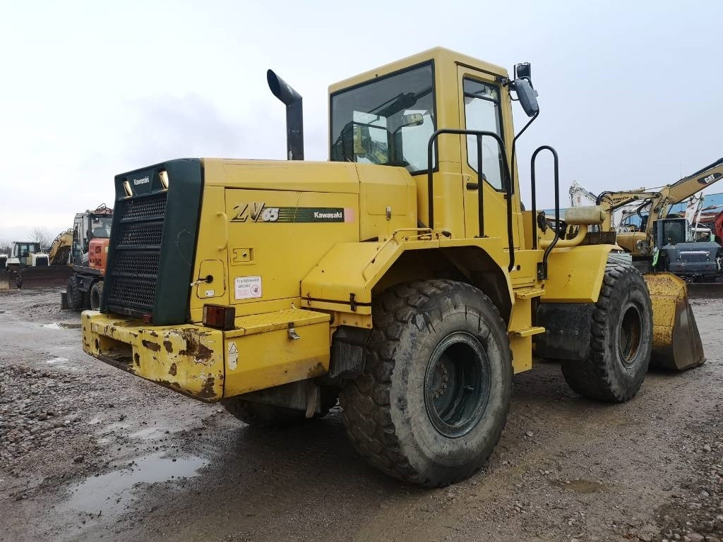 Kawasaki 65 Z V - Încărcător frontal pe pneuri: Foto 2 Kawasaki 65 Z V - Încărcător frontal pe pneuri: Foto 2