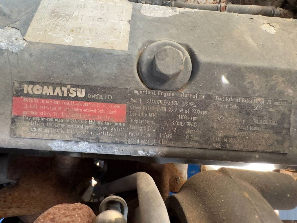 Komatsu SAA4D95LE-3 ESN ENGINE - Motor pentru Utilaje constructii: Foto 3 Komatsu SAA4D95LE-3 ESN ENGINE - Motor pentru Utilaje constructii: Foto 3