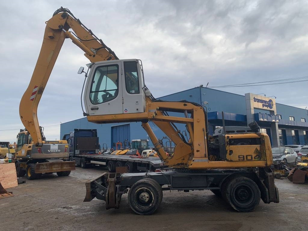 Liebherr A 904 C - Excavator pe roţi: Foto 2 Liebherr A 904 C - Excavator pe roţi: Foto 2