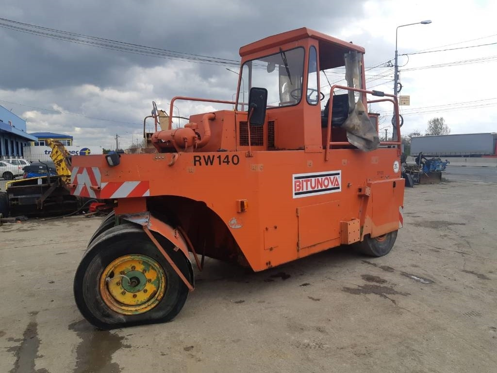 MBU RW140 - Compactor cu pneuri: Foto 1 MBU RW140 - Compactor cu pneuri: Foto 1