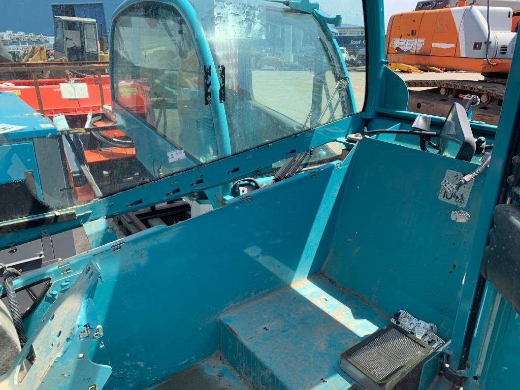Manitou MT 932 CABIN - Cabină pentru Utilaje agricole: Foto 4 Manitou MT 932 CABIN - Cabină pentru Utilaje agricole: Foto 4