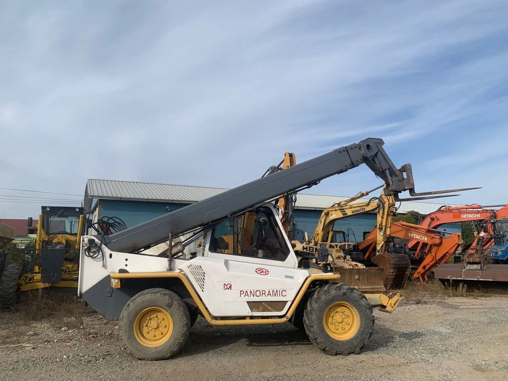 Merlo P 30.13 EVS  - Stivuitor telescopic: Foto 2 Merlo P 30.13 EVS  - Stivuitor telescopic: Foto 2