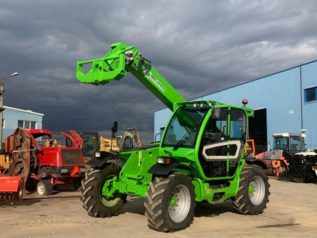Merlo TF 42.7 CS-140  - Stivuitor telescopic: Foto 5 Merlo TF 42.7 CS-140  - Stivuitor telescopic: Foto 5