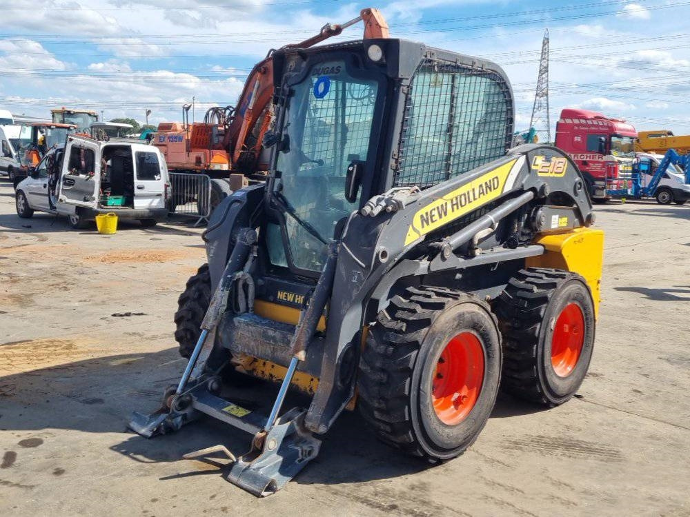 New Holland L 218 - Mini încărcător: Foto 1 New Holland L 218 - Mini încărcător: Foto 1