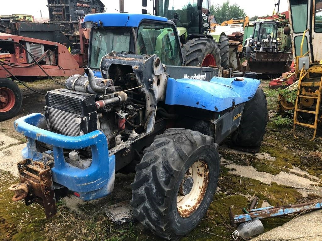 New Holland LM 435-410 FOR PARTS  - Stivuitor telescopic: Foto 3 New Holland LM 435-410 FOR PARTS  - Stivuitor telescopic: Foto 3