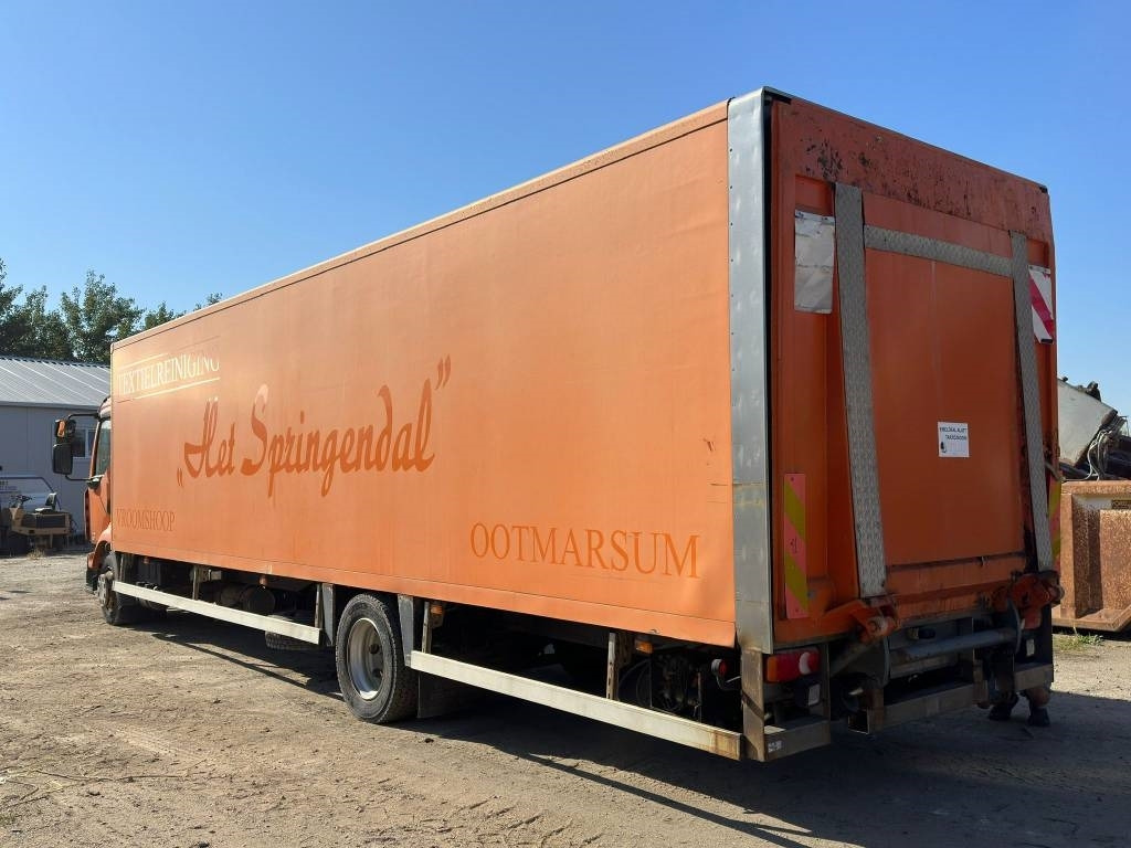 Renault Midlum 220 DCI - Camion furgon: Foto 2 Renault Midlum 220 DCI - Camion furgon: Foto 2