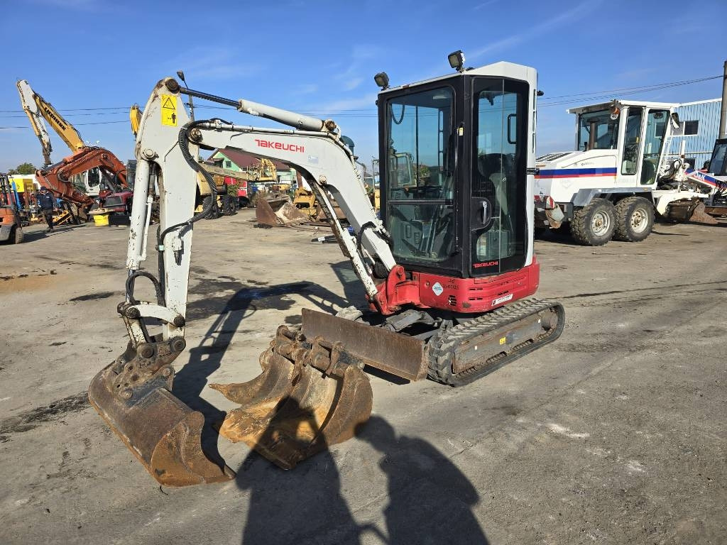 Takeuchi TB 23 R - Mini excavator: Foto 1 Takeuchi TB 23 R - Mini excavator: Foto 1