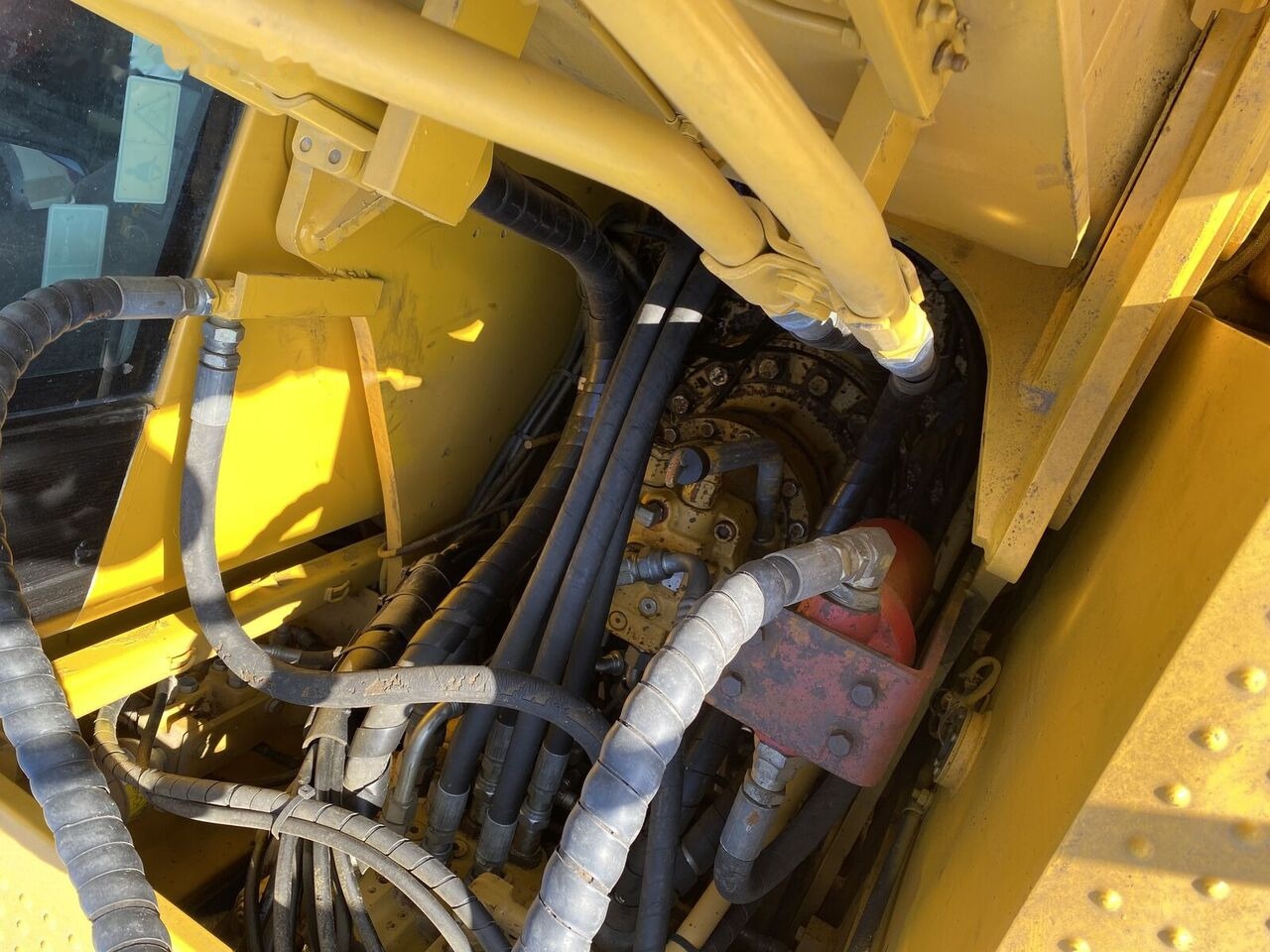 Caterpillar 320D - Excavator pe şenile: Foto 5 Caterpillar 320D - Excavator pe şenile: Foto 5