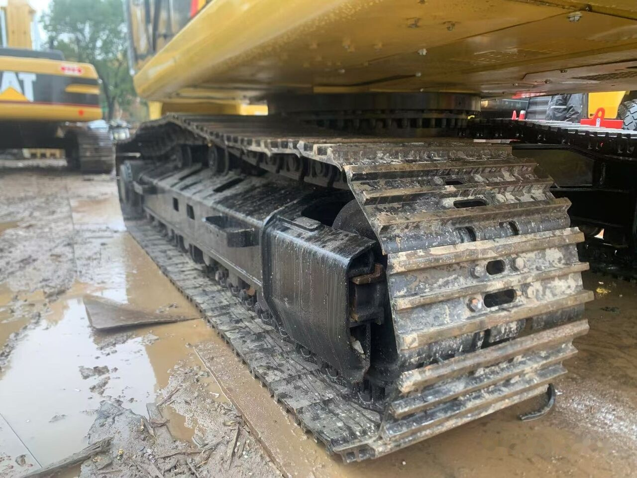 Caterpillar 329D - Excavator pe şenile: Foto 1 Caterpillar 329D - Excavator pe şenile: Foto 1