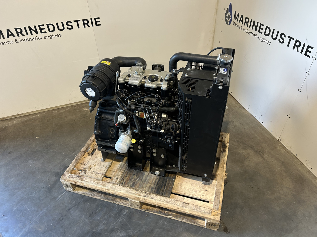 Perkins 403D-15 (GK) - Motor pentru Utilaje constructii: Foto 4 Perkins 403D-15 (GK) - Motor pentru Utilaje constructii: Foto 4