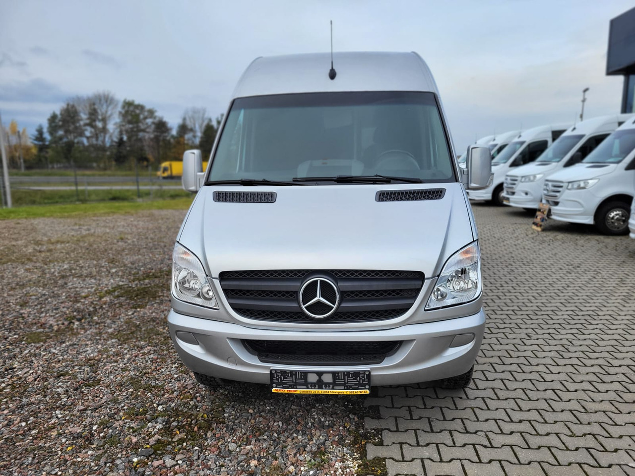 Mercedes-Benz Sprinter 519 CDI 24 places + 4 standing - Autobuz interurban: Foto 3 Mercedes-Benz Sprinter 519 CDI 24 places + 4 standing - Autobuz interurban: Foto 3